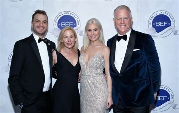 
Gunnar Esiason, His Wife Darcy Kaspar And Their Son Kaspar Make A Small Family 