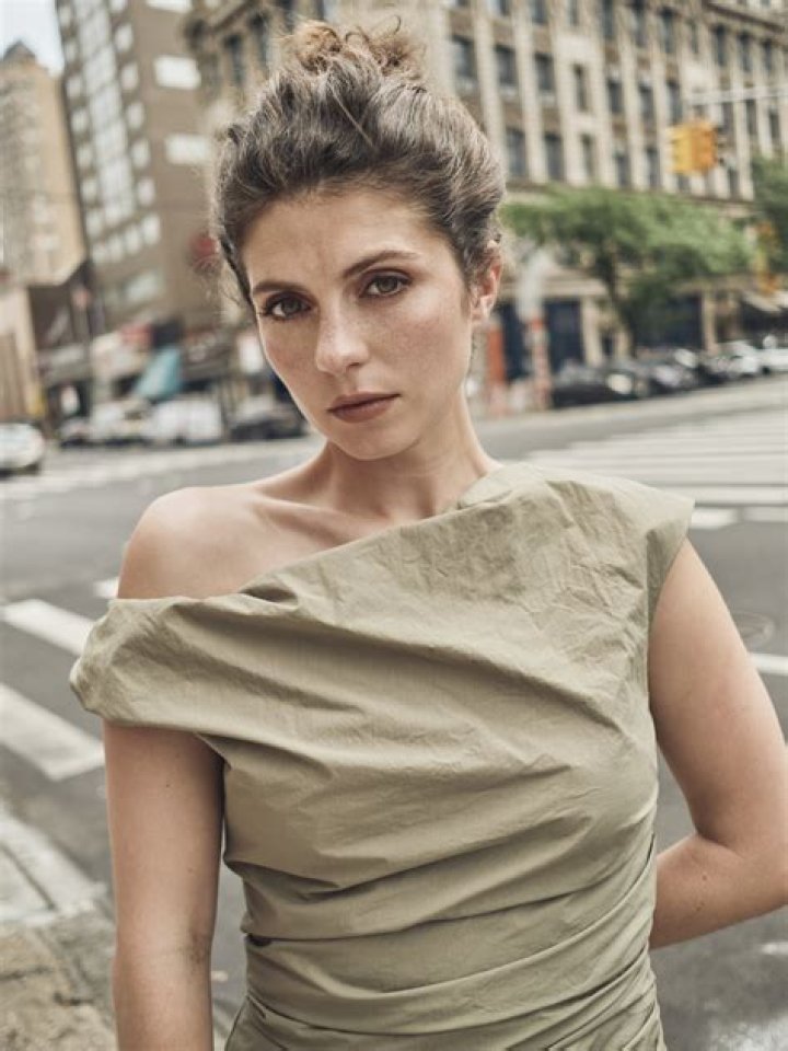 
Remi Bader Sister Niki Bader Is An IG Model Based In NYC 