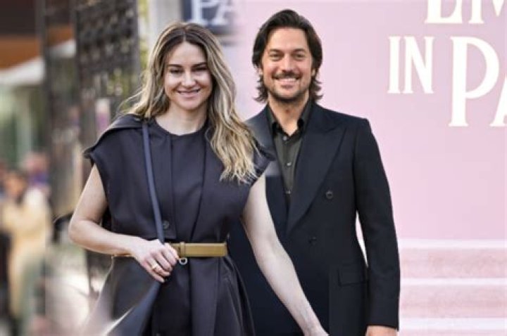 Who Are Lucas Bravo’s Parents? Meet His Father Lucas And Mother Eva Bravo